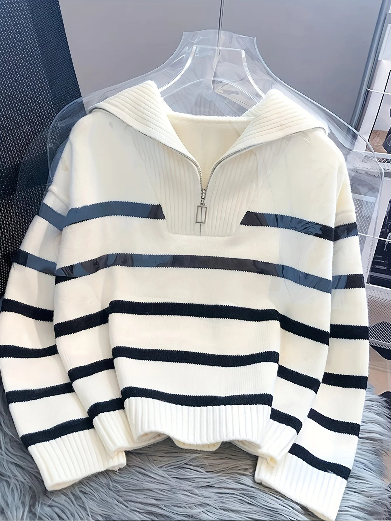 Autumn and Winter New Fashion Woman Sweater Thickened Zipper Striped