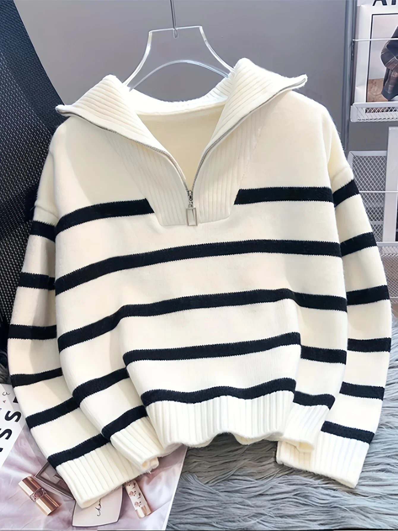 Autumn and Winter New Fashion Woman Sweater Thickened Zipper Striped