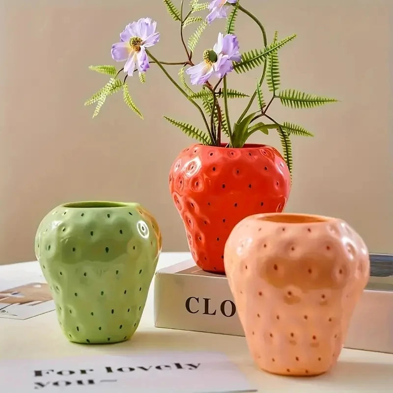 Creative Strawberry Shaped Vase for Flower Arrangement